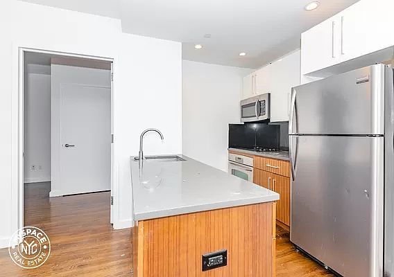 2nd image of 1209 Dekalb Ave #328