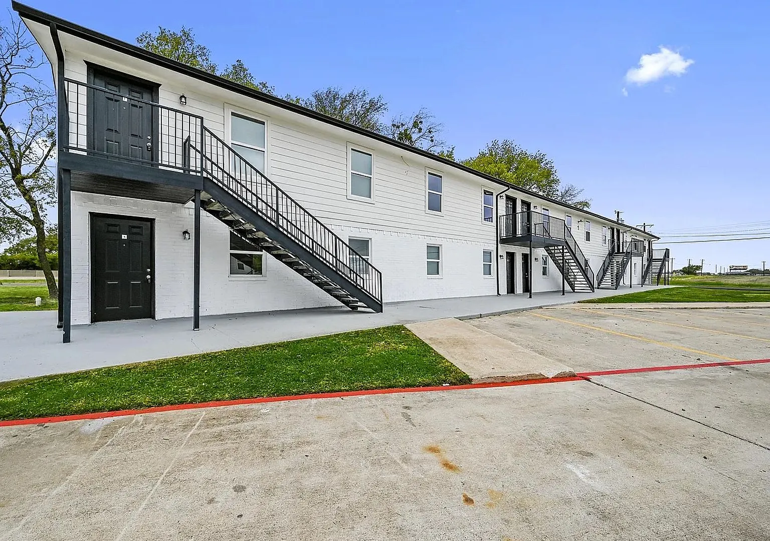 Heritage Grove Apartments — Photo 1