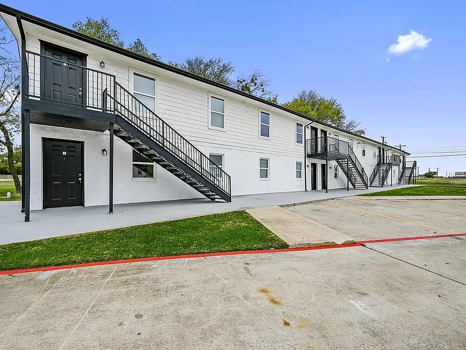 Heritage Grove Apartments