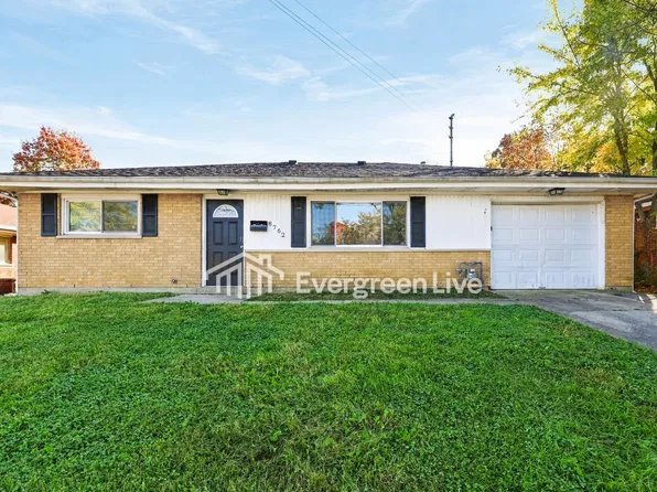 8762 Venus Ln, Cincinnati, OH 45231