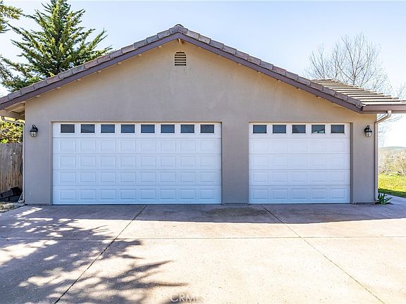 3rd image of 76870 Barker Rd