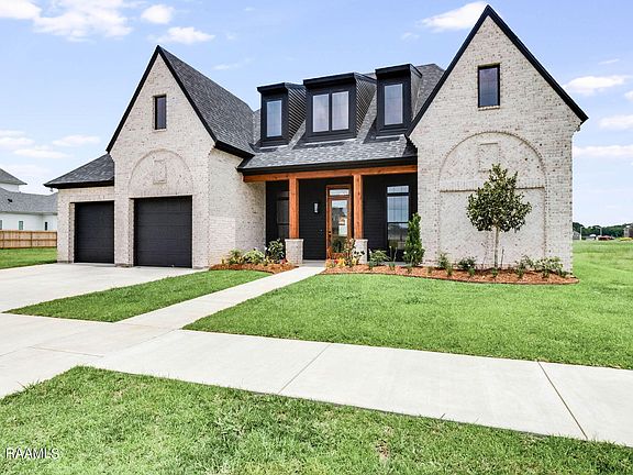 3rd image of 105 Saltmeadow Ln