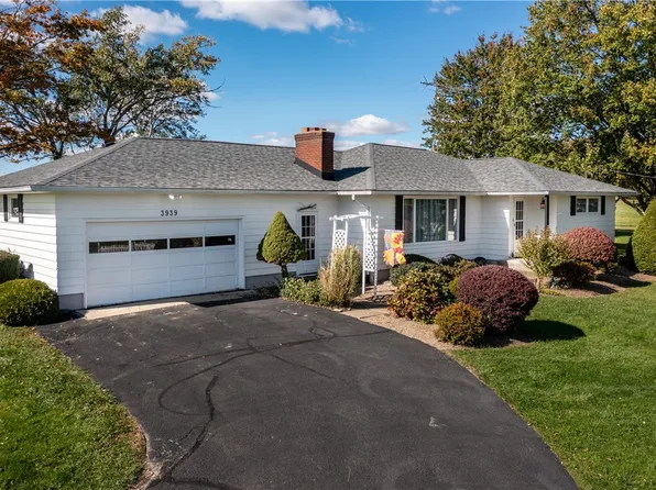 3939 Saranac Dr S, Sharpsville, PA 16150