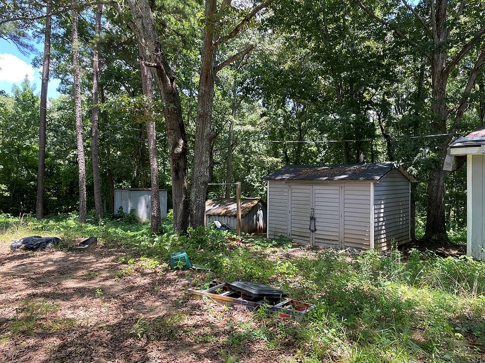 2nd image of 3698 Reynolds Rd
