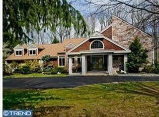 671 Lantern Ln, Blue Bell, PA 19422
