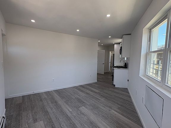 3rd image of 308 Beach 86th St Floor 2
