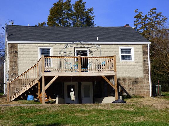 5th image of 1510 Charles Dr