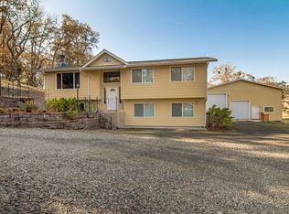 496 Westview Dr, Roseburg, OR 97471