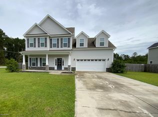 101 Gillcrest Ln, Hubert, NC 28539