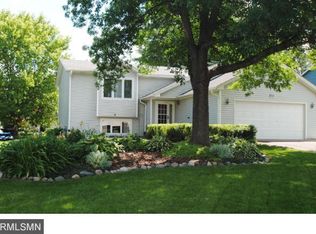 9048 Sycamore Ln N, Maple Grove, MN 55369