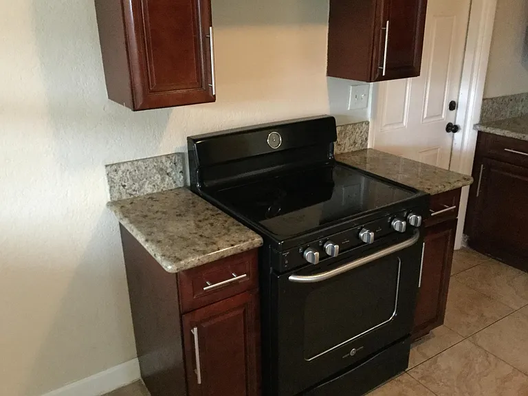 10918 Starkey Rd #1 — Photo 3