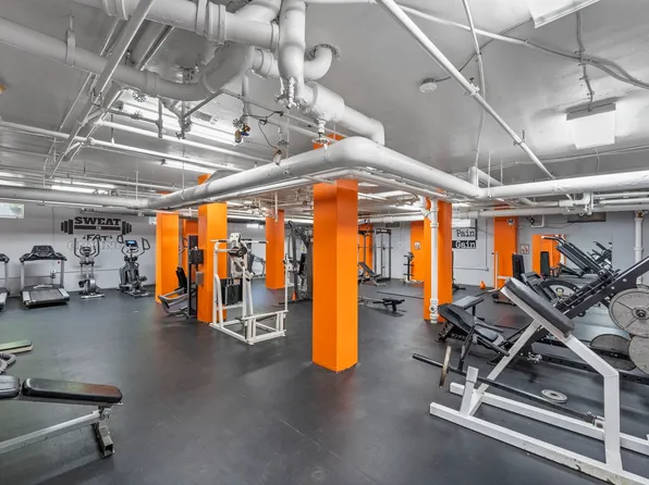 225 Saint Pauls Avenue image 19 of 30