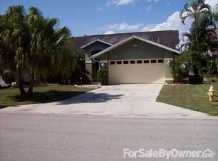 1428 Monarch Cir, Naples, FL 34116