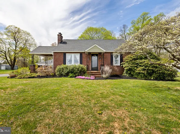 21622 New Freedom Rd, Freeland, MD 21053