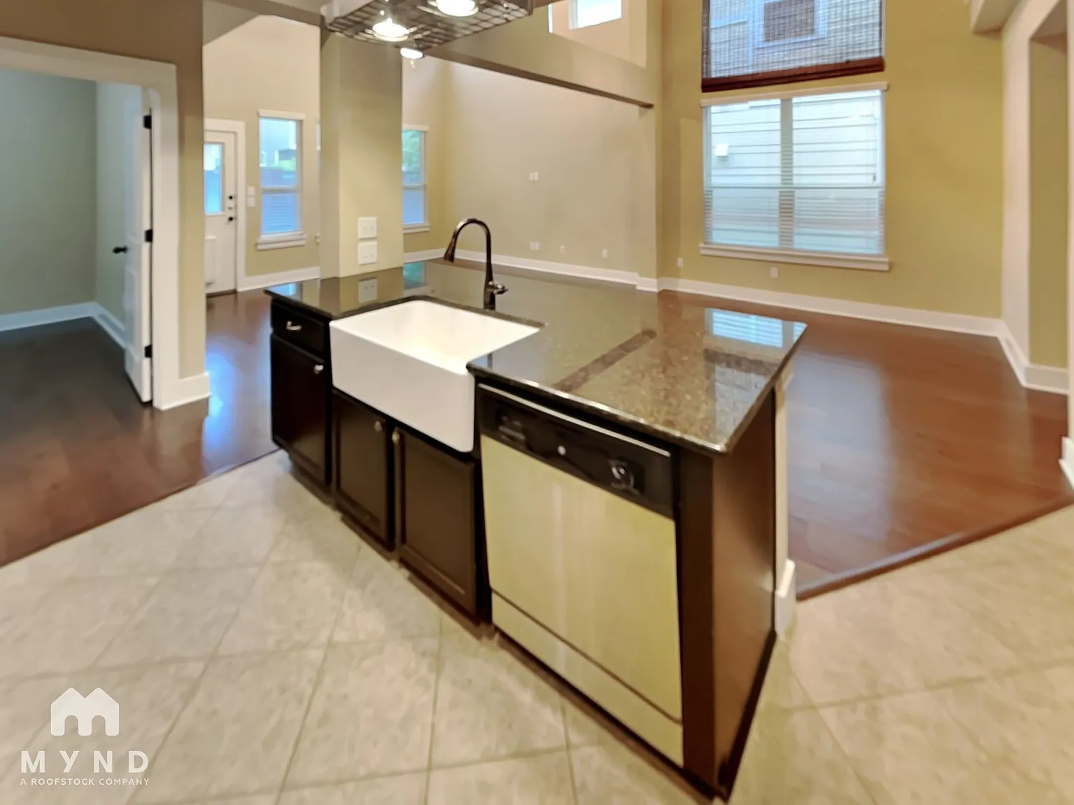 2 bed, 3.0 bath, 1753 sqft, $3,225 — Photo 4