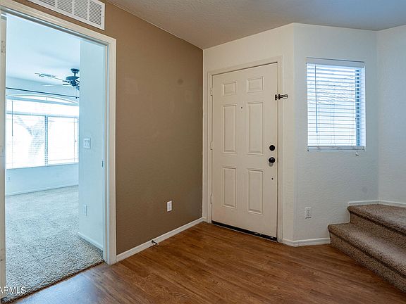 5th image of 1330 E Daniella Dr