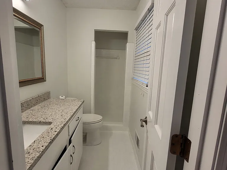 2701A Cliffside Dr — Photo 5