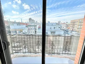 Rented by Century 21 Premier 