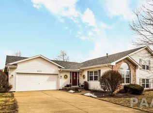 805 Sunburst Ln, Washington, IL 61571