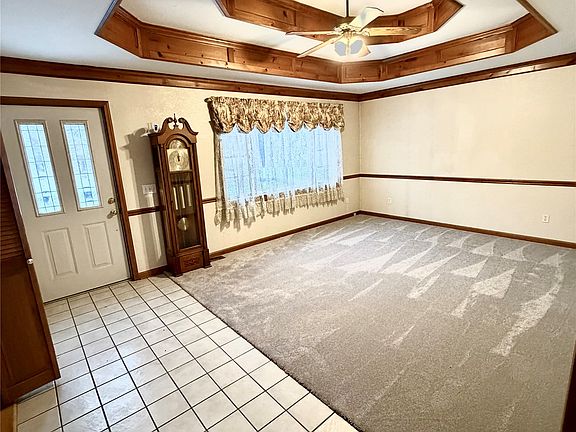 5th image of 290 Oxbow Rd