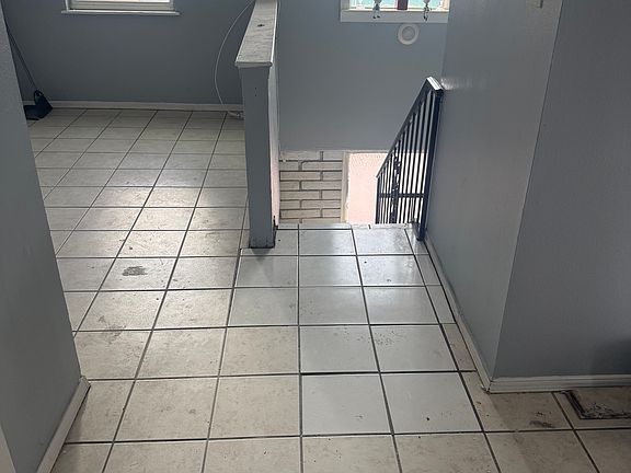 3rd image of 360 Pendale Rd #1