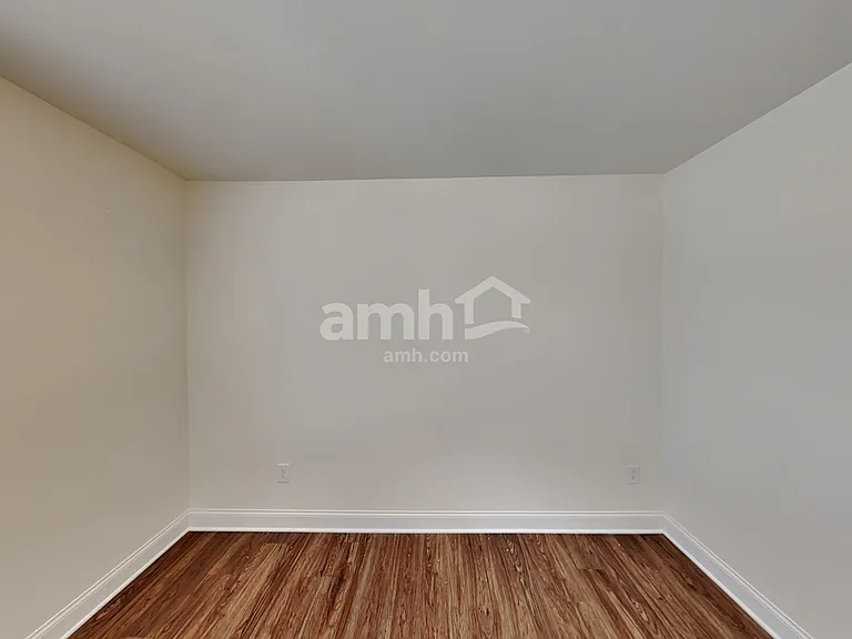 317 Bourne St — Photo 21