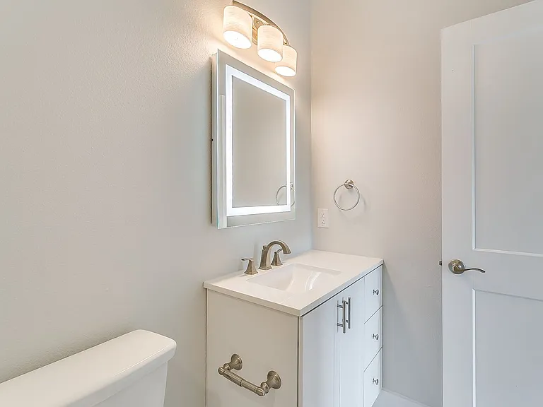 3210 Forest Park Blvd — Photo 32