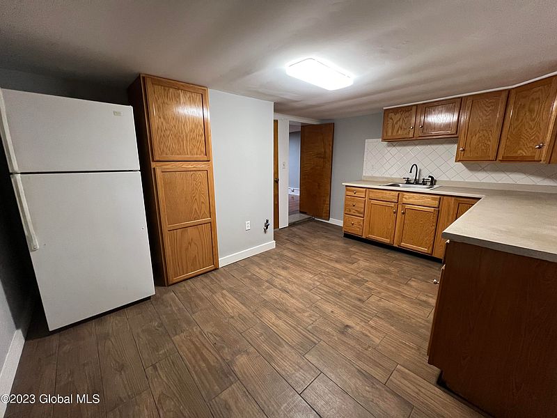 5th image of 35 LaBarge Street