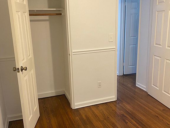 3rd image of 3203 Fairmount Ave Floor 1