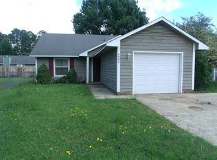 6880 Winchester St, Fayetteville, NC 28314