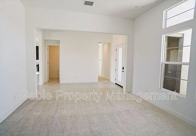 30000 N Camino Los Robles — Photo 11