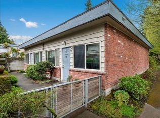 8821 35th Ave SW APT 3, Seattle, WA 98126