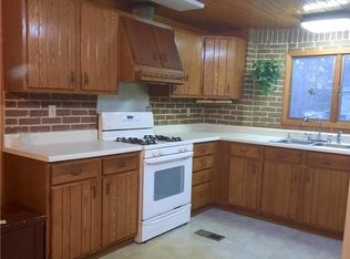 11 Chapman Cir, Poughkeepsie, NY 12601