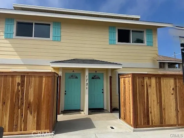 2 bed, 1.5 bath, 900 sqft, $2,500 — Photo 1