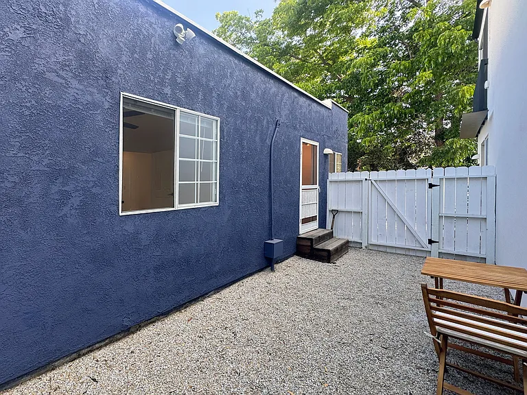 1210 Manzanita St — Photo 6