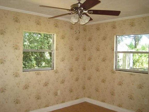bedroom1