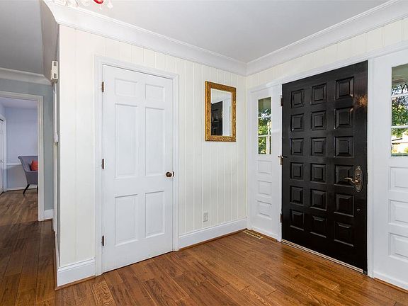 5th image of 368 Sunway Ln