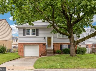 9344 Marsden St, Philadelphia, PA 19114