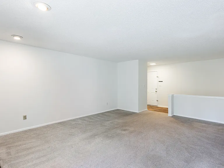 46 Little Silver Ct SE #46 — Photo 7