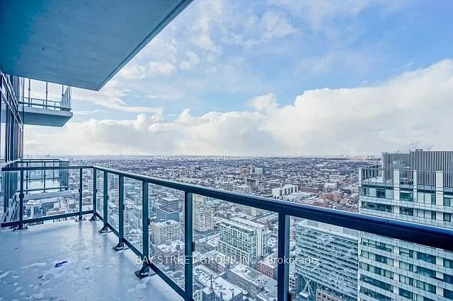2 bed, $2,500 — Photo 2