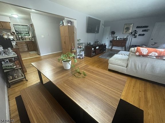3rd image of 3C Colonial Dr #C