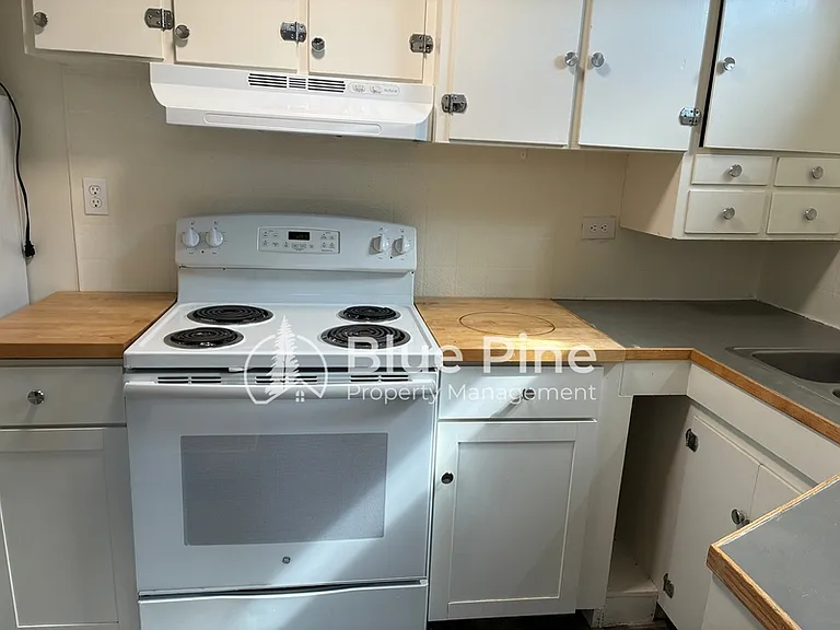 1247 S Emerson Ave #9 — Photo 6