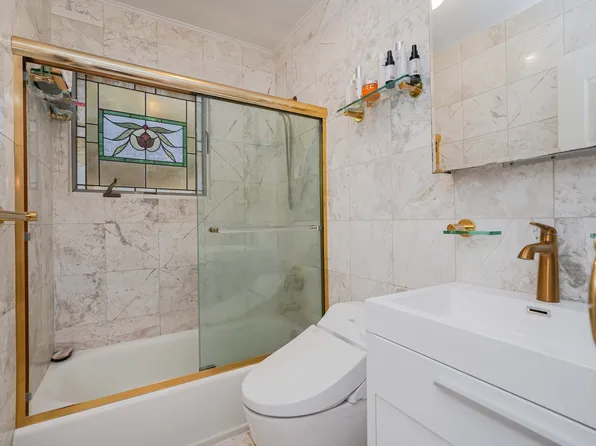 2221 East 69th Street image 10 of 15