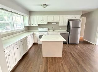 1 Scotdale Rd., La Grange Park, IL 60526
