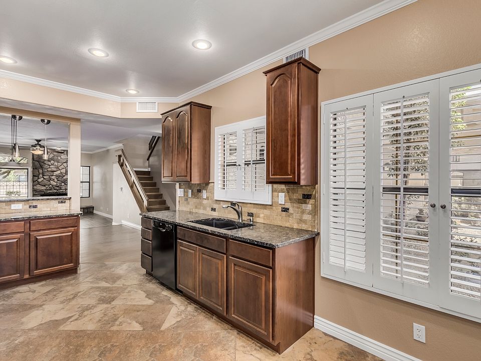 Open Kitchen