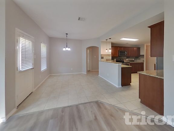 2nd image of 1160 Wentworth Way