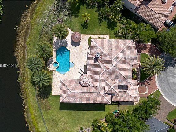 2nd image of 7290 Lemon Grass Dr
