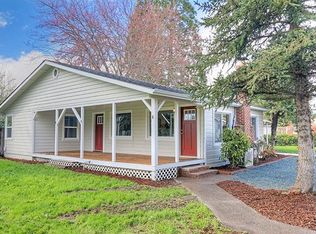 916 SW Bridge St, Grants Pass, OR 97526