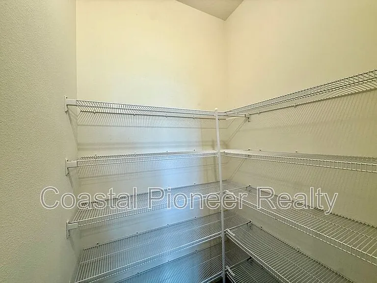 32794 Pez Landing Ln — Photo 11