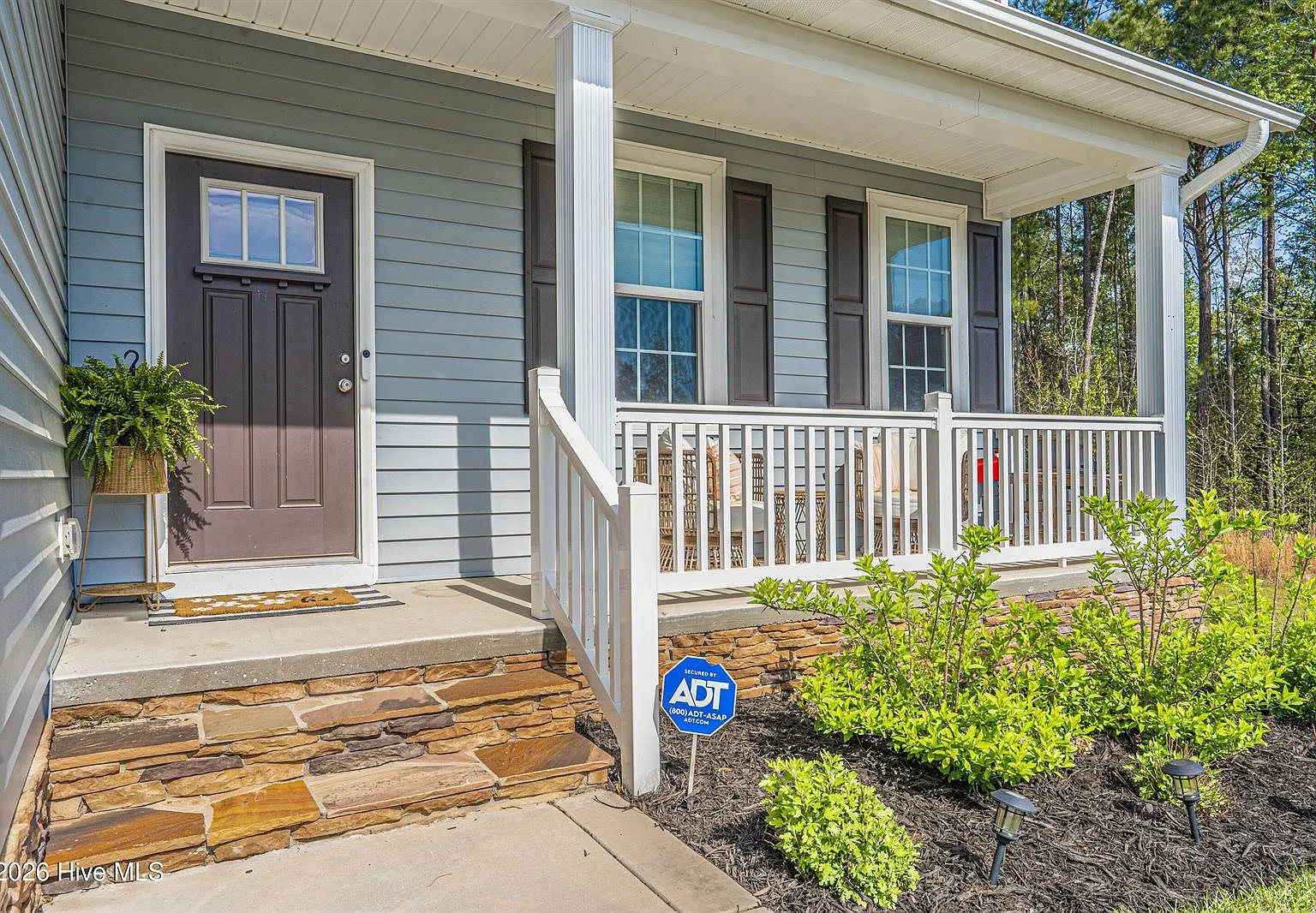 3 bed, 2.5 bath, $2,300 — Photo 3